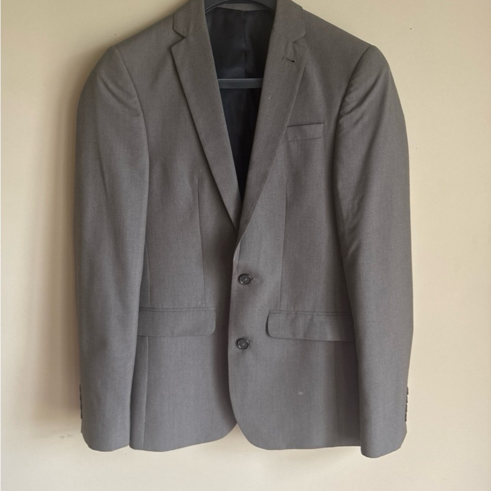 ASOS Gray Suit, like new. Jacket 34R, Pants 28x30